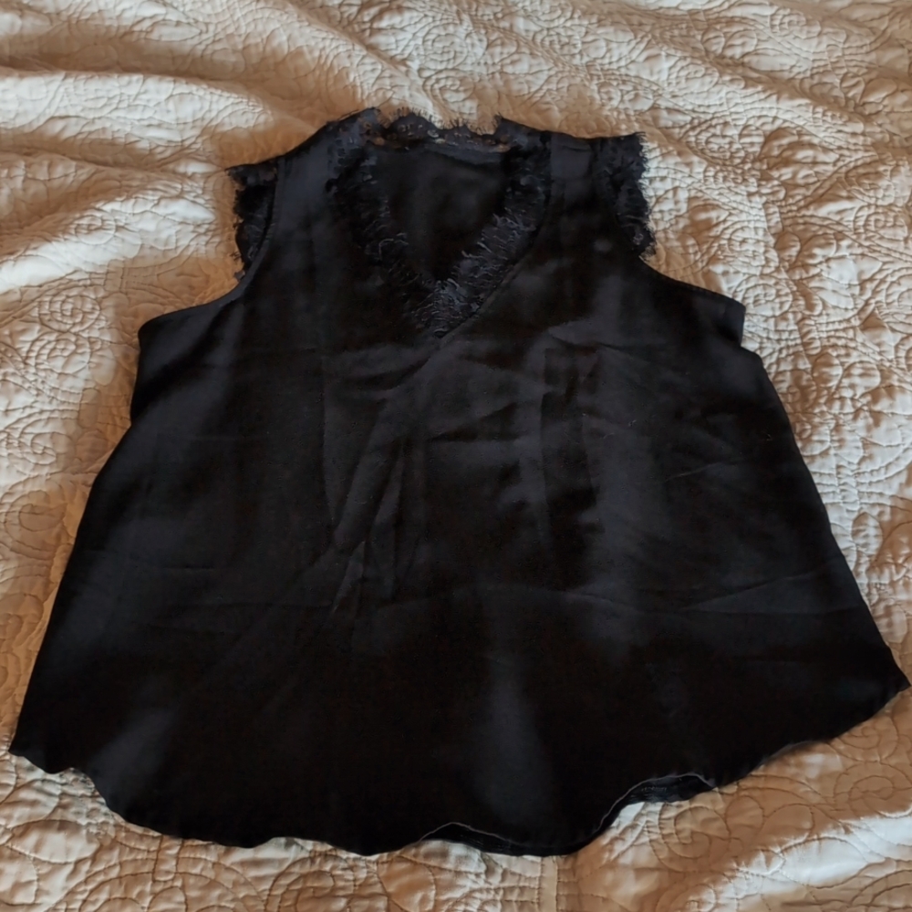 Black Lace Cap Sleeve top - Small